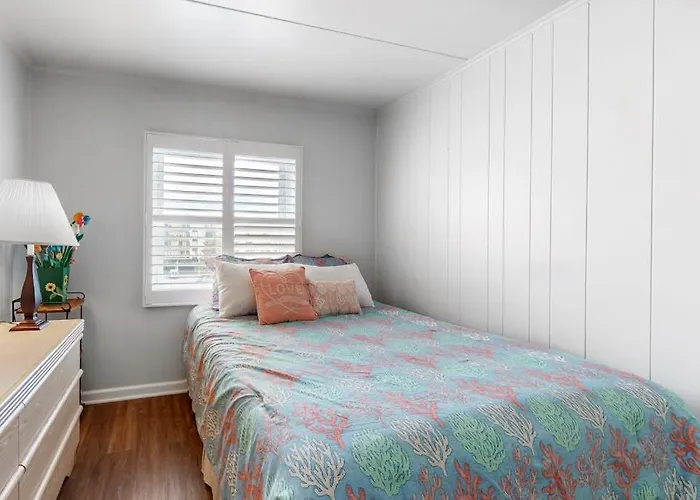 3rd-floor Near The With Balcony Partial Ocean Views & Ac Holiday home Ocean City